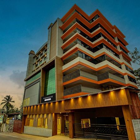 Townhouse Madgaon Hotel Raia Екстериор снимка
