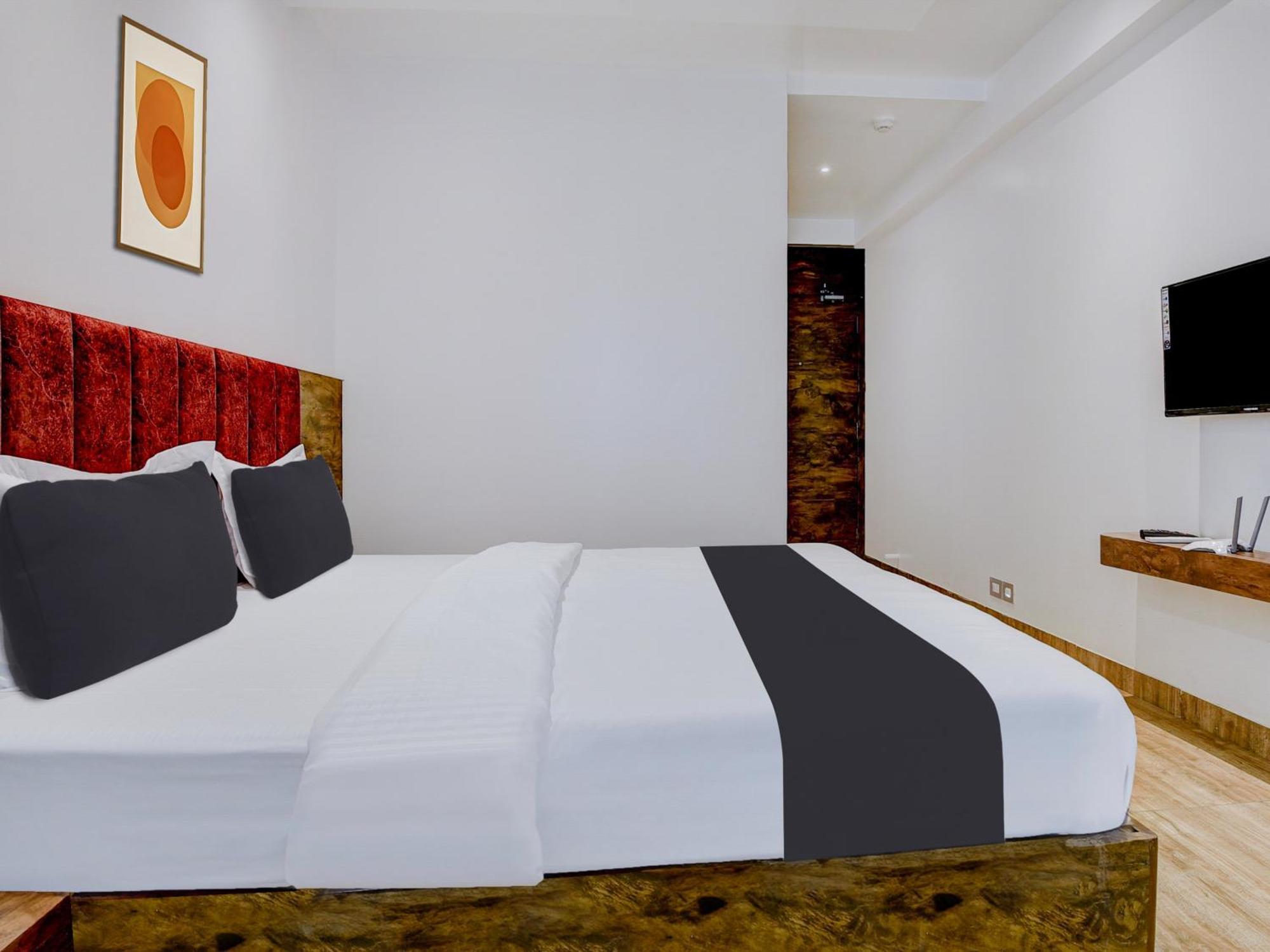 Townhouse Madgaon Hotel Raia Екстериор снимка