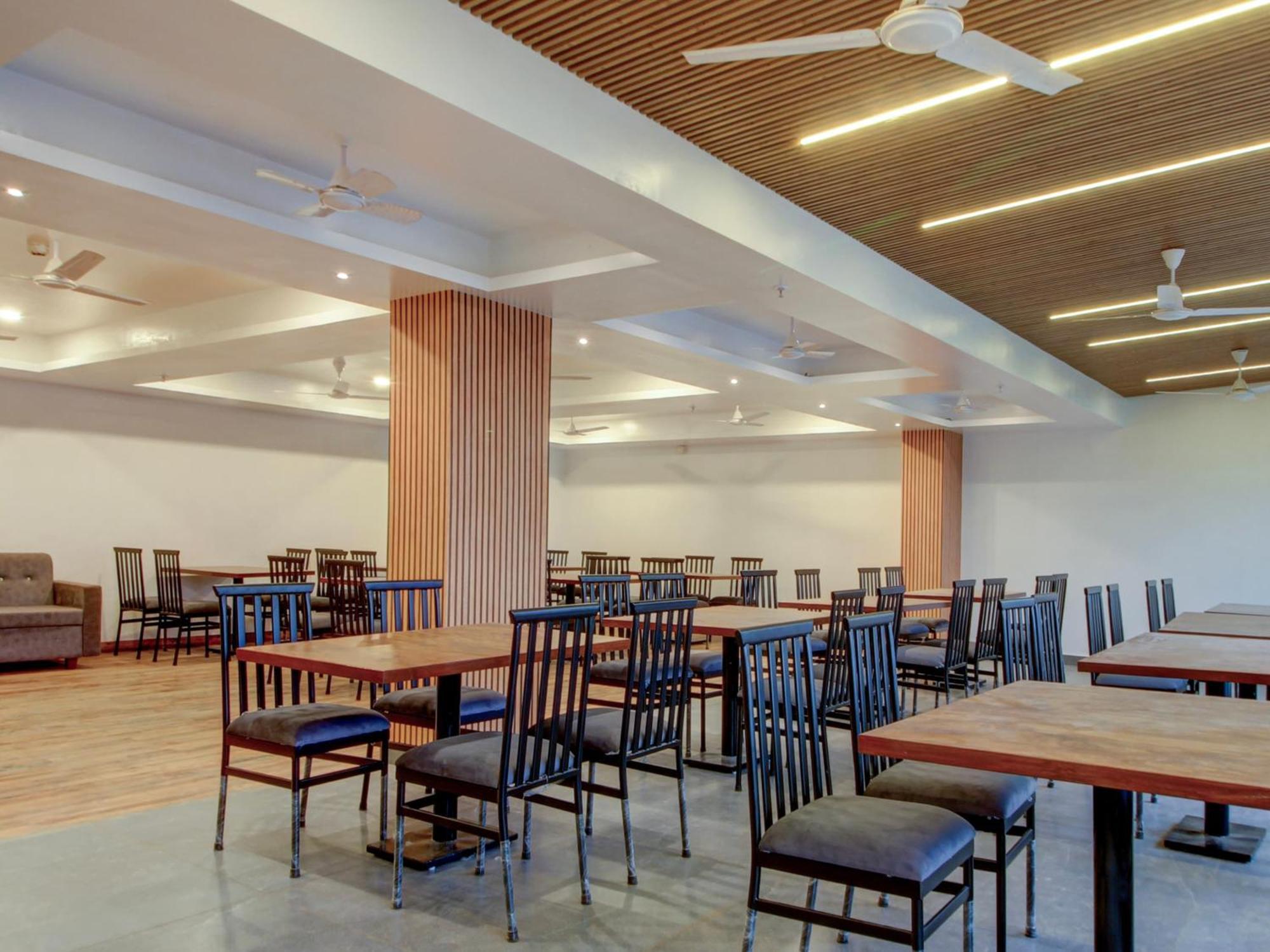Townhouse Madgaon Hotel Raia Екстериор снимка